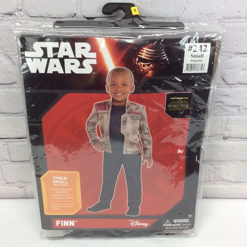 Disney Star Wars Finn Costume Boys Size S(4-6) Cosplay Theatrical Halloween NIP - Picture 6 of 9
